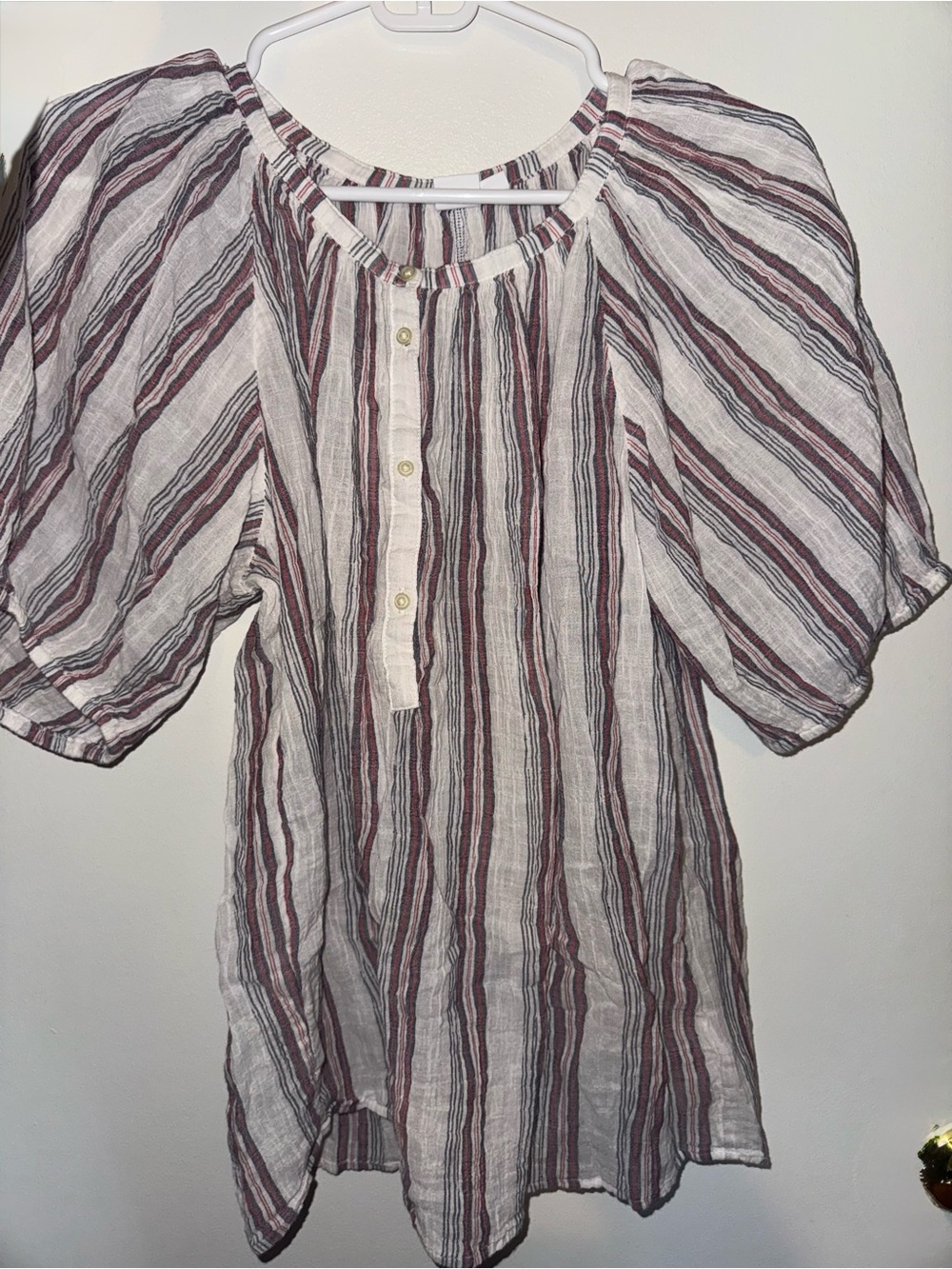 GAP Striped Puff-Sleeve Peasant Top in Ivory and Burgundy